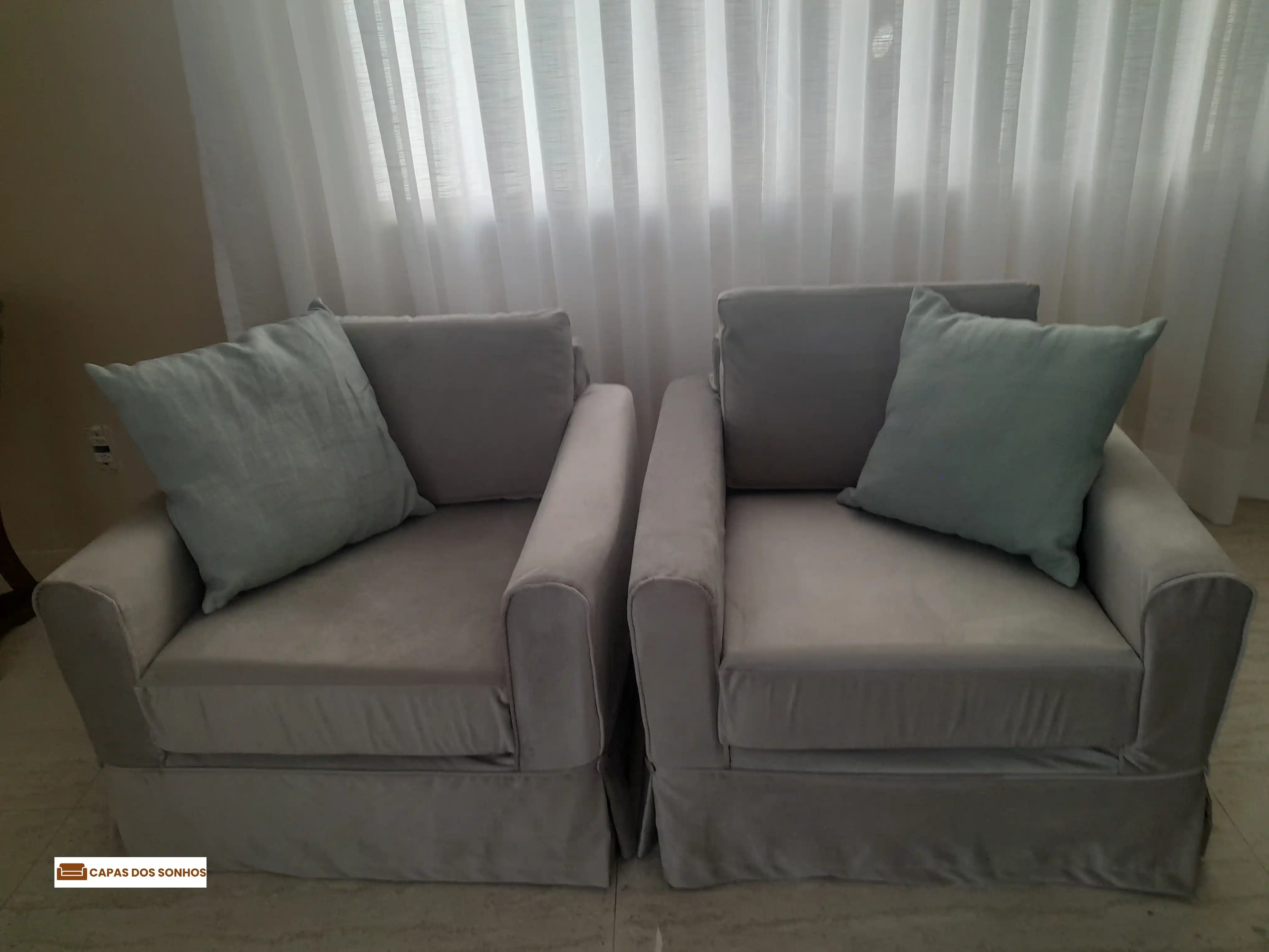 Sofá com capa sob medida